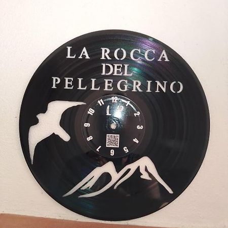 La Rocca Del Pellegrino Villa Barbusi Bagian luar foto