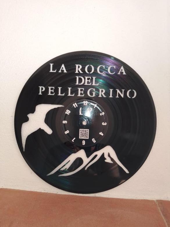 La Rocca Del Pellegrino Villa Barbusi Bagian luar foto